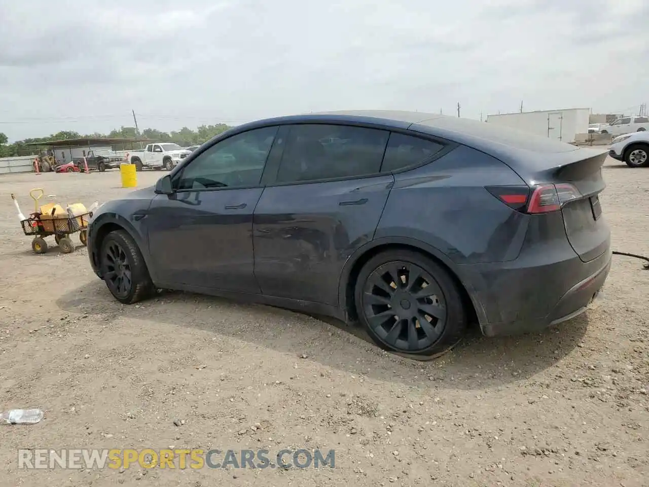 2 Фотография поврежденного автомобиля 7SAYGDEE2RA287446 TESLA MODEL Y 2024