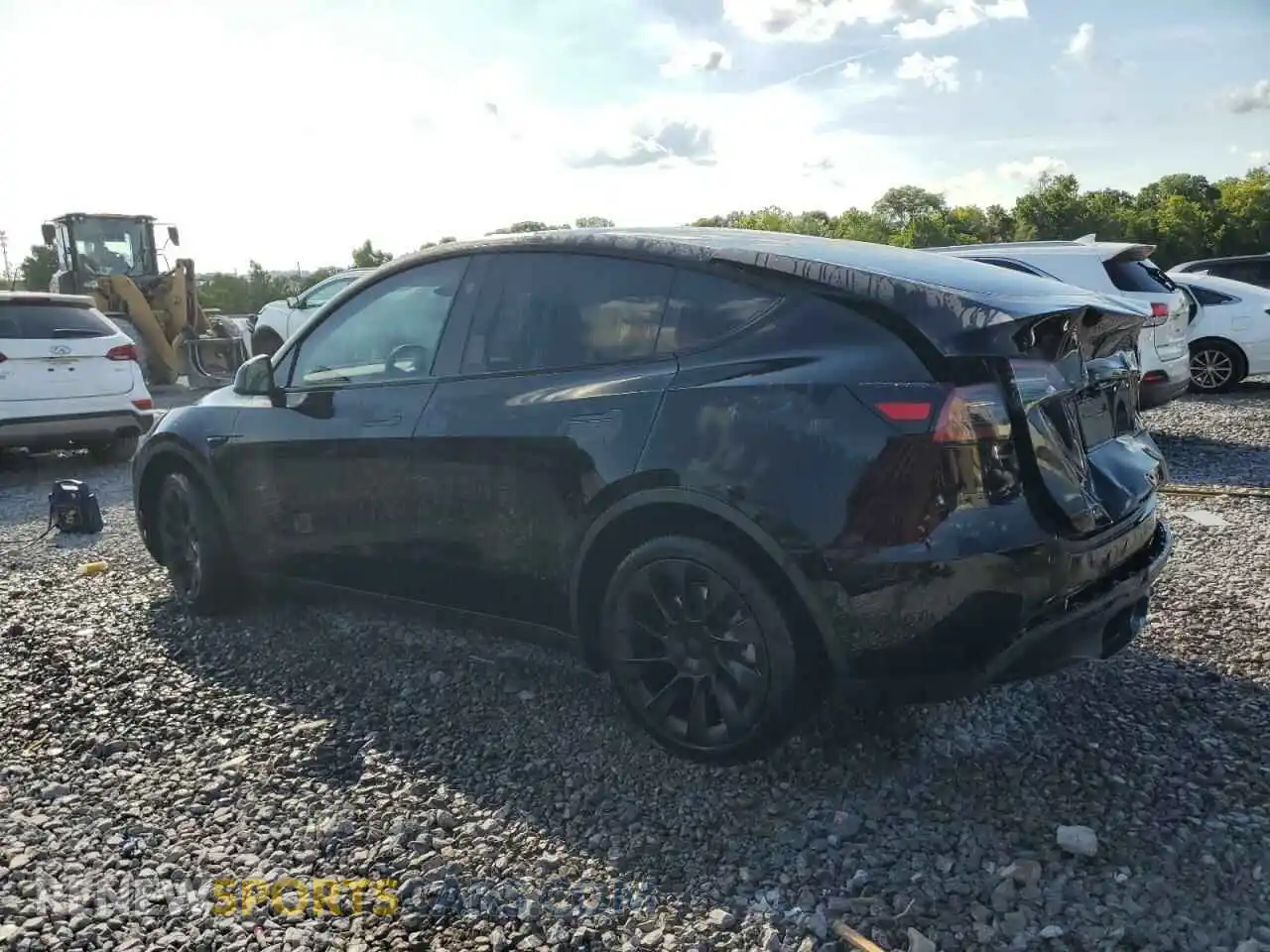 2 Photograph of a damaged car 7SAYGDEE2RA289049 TESLA MODEL Y 2024
