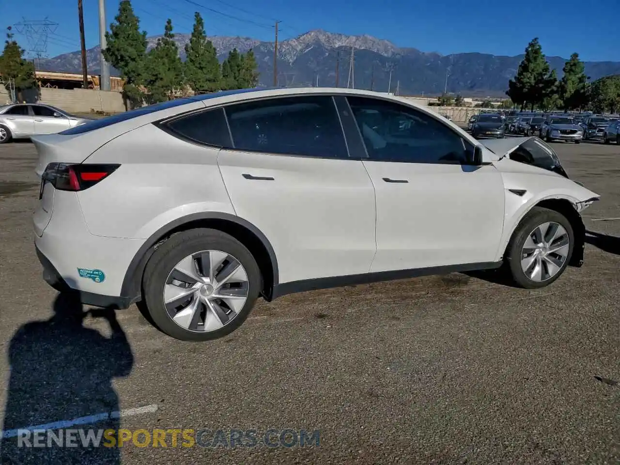 3 Photograph of a damaged car 7SAYGDEE2RF057893 TESLA MODEL Y 2024