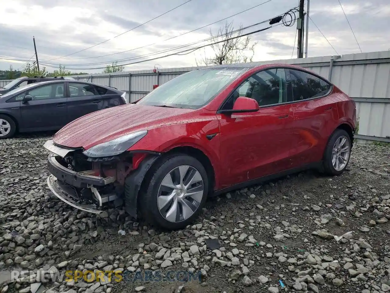 1 Photograph of a damaged car 7SAYGDEE2RF083569 TESLA MODEL Y 2024