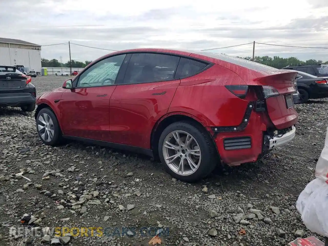 2 Photograph of a damaged car 7SAYGDEE2RF083569 TESLA MODEL Y 2024
