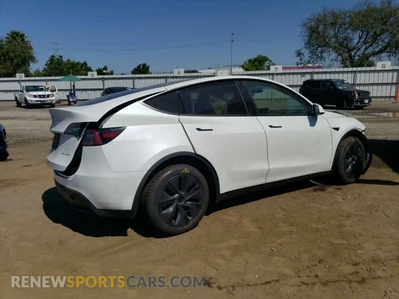 3 Photograph of a damaged car 7SAYGDEE2RF121690 TESLA MODEL Y 2024