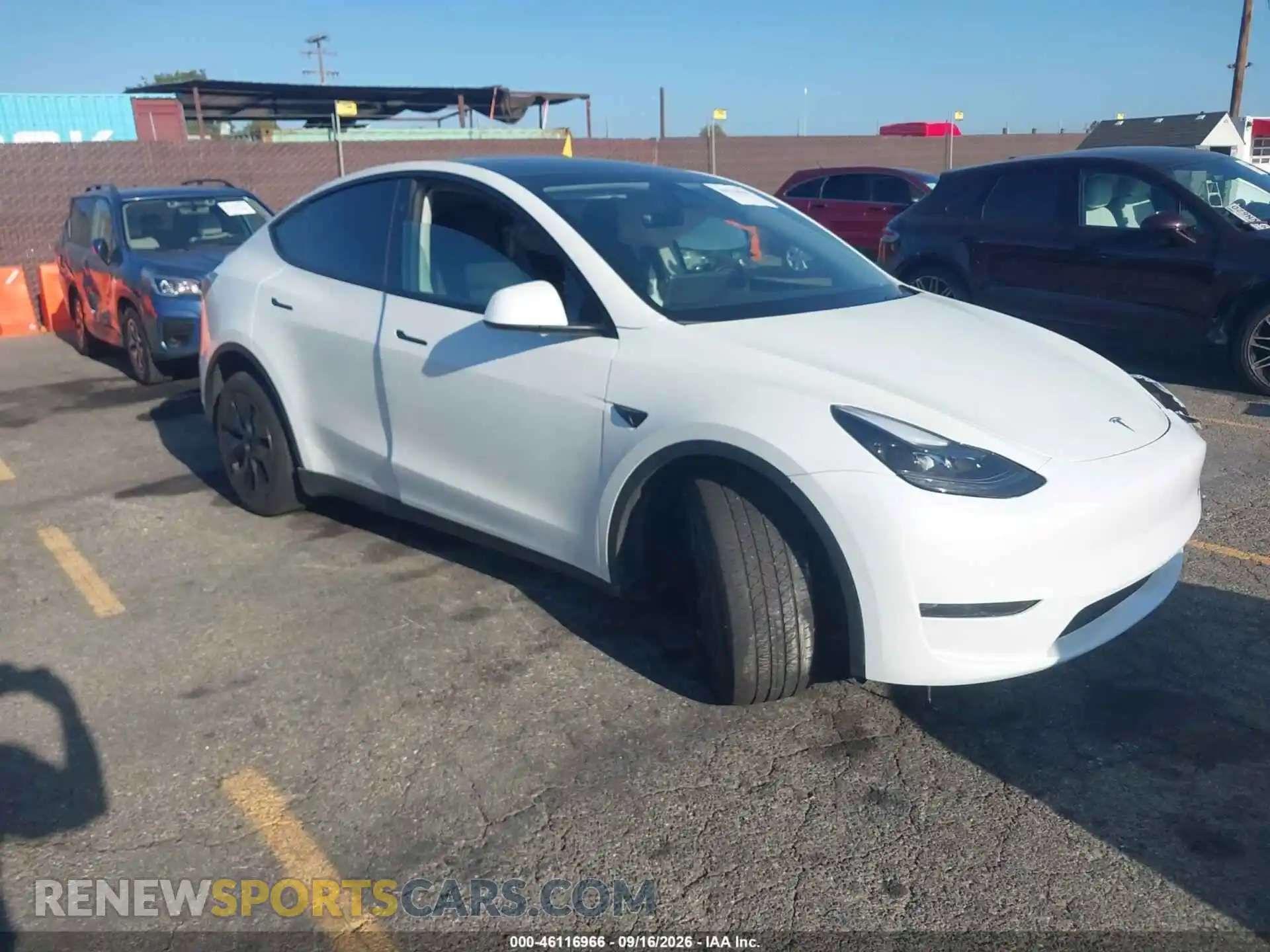 1 Photograph of a damaged car 7SAYGDEE2RF152048 TESLA MODEL Y 2024