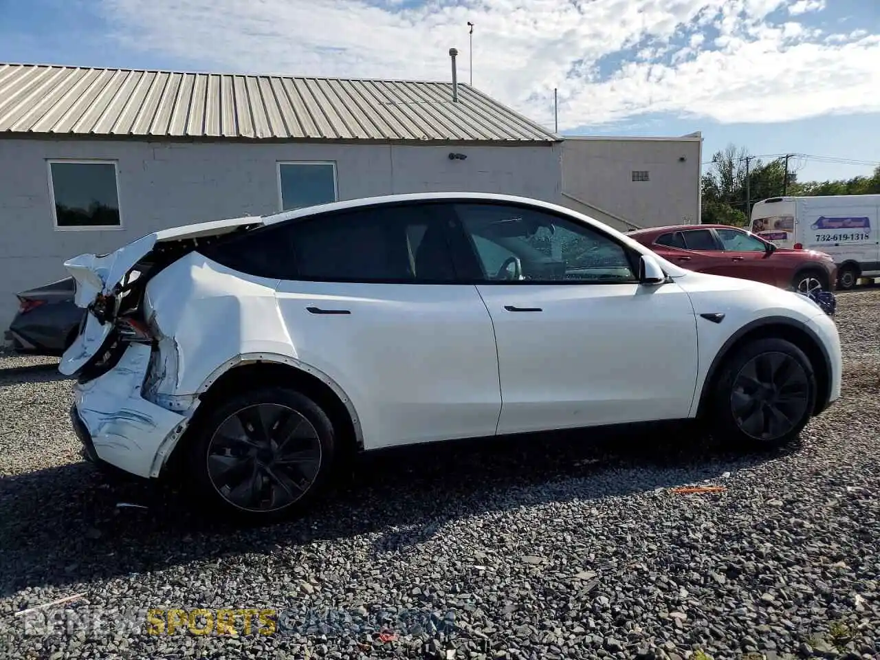 3 fotografías del automóvil dañado 7SAYGDEE2RF161588 TESLA MODEL Y 2024