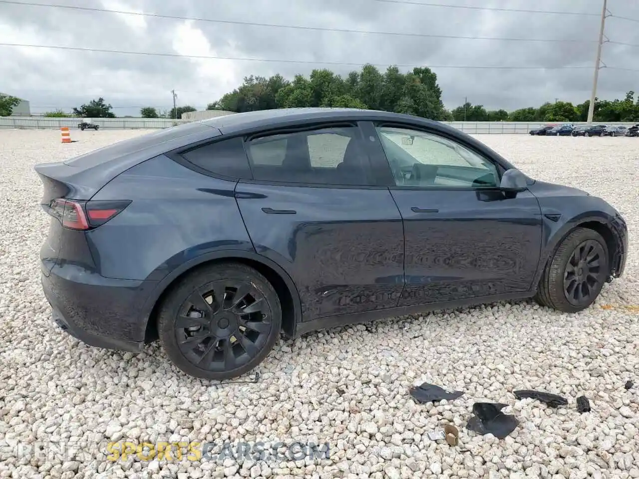 3 Фотография поврежденного автомобиля 7SAYGDEE3RA235324 TESLA MODEL Y 2024