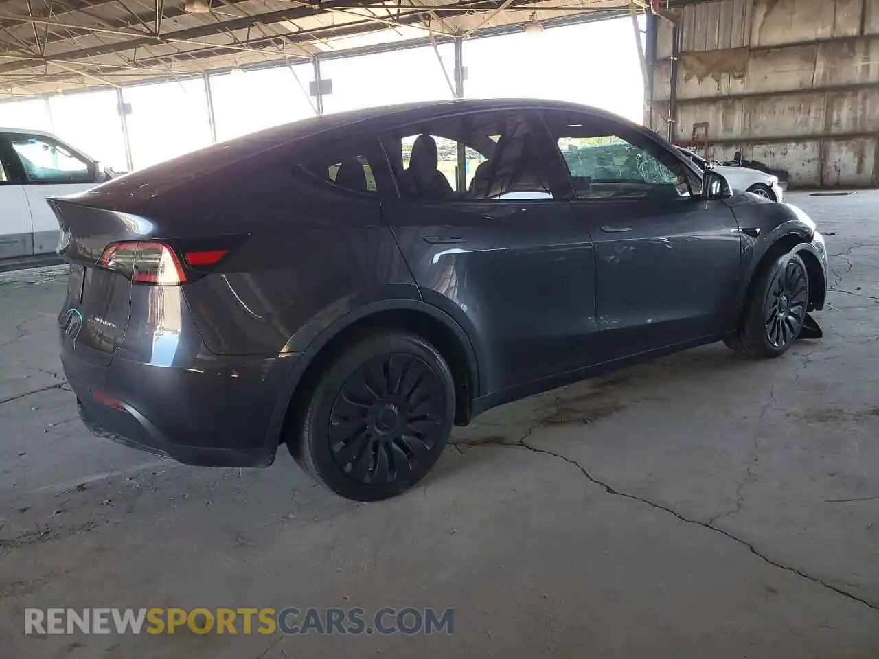 3 Photograph of a damaged car 7SAYGDEE3RA238871 TESLA MODEL Y 2024