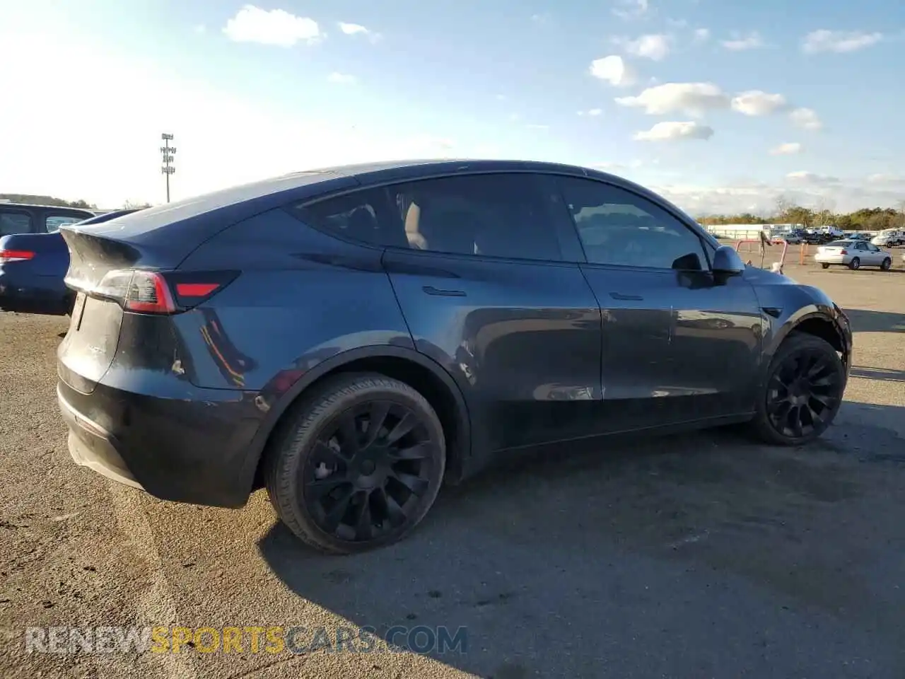 3 Photograph of a damaged car 7SAYGDEE3RA239454 TESLA MODEL Y 2024