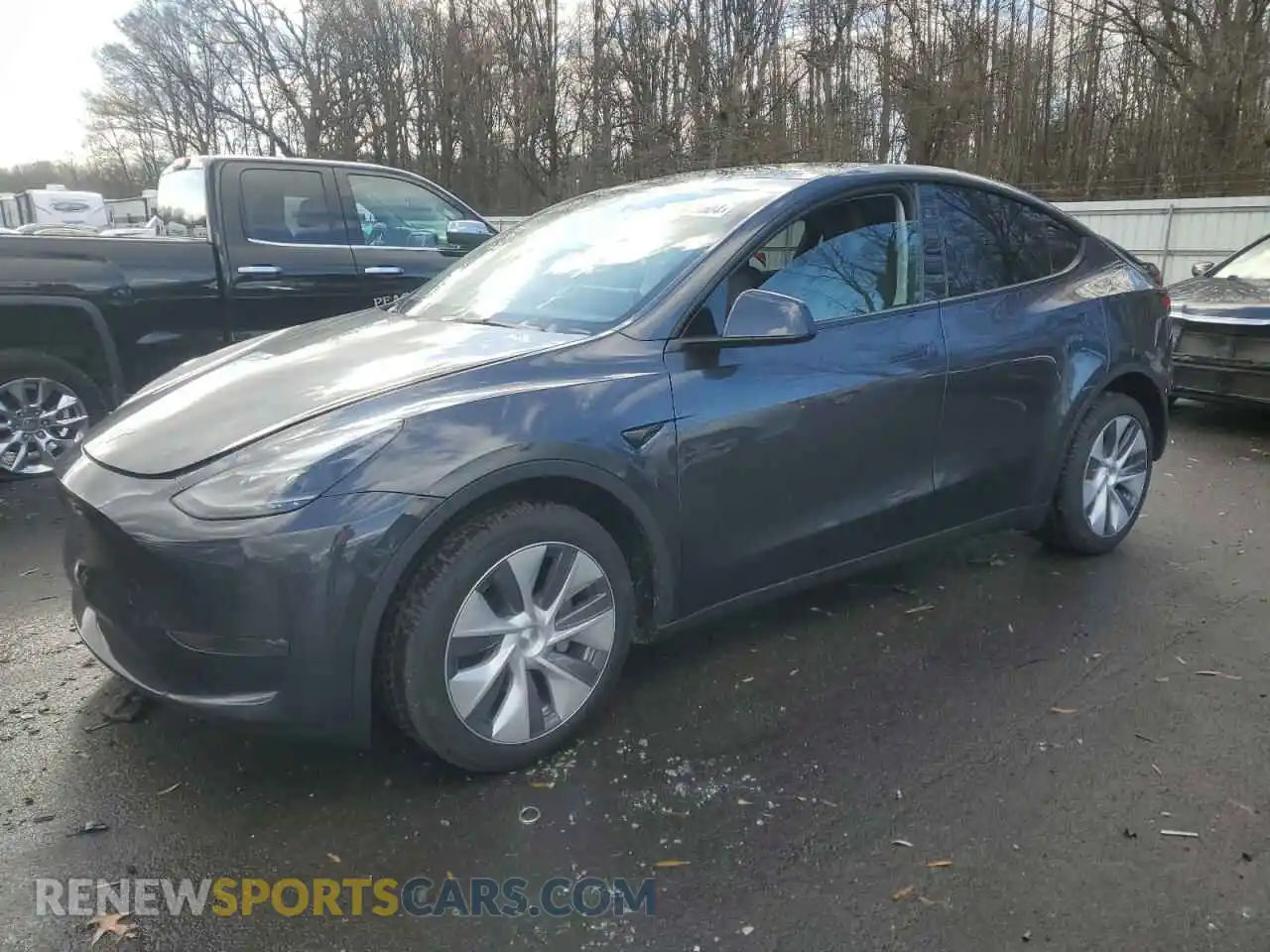 1 Photograph of a damaged car 7SAYGDEE3RA247943 TESLA MODEL Y 2024