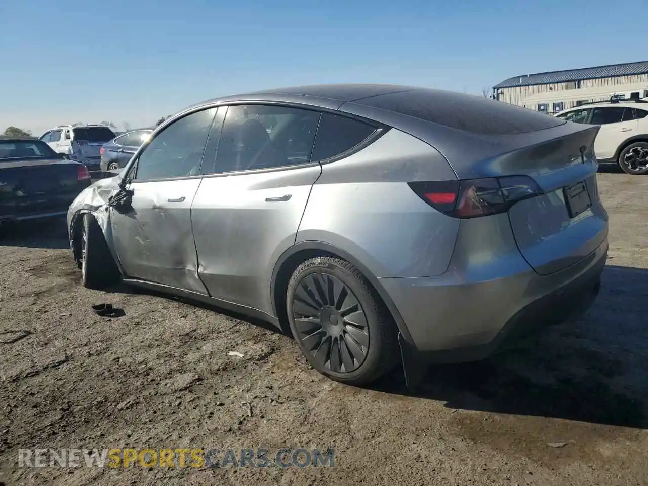 2 Photograph of a damaged car 7SAYGDEE3RA279131 TESLA MODEL Y 2024