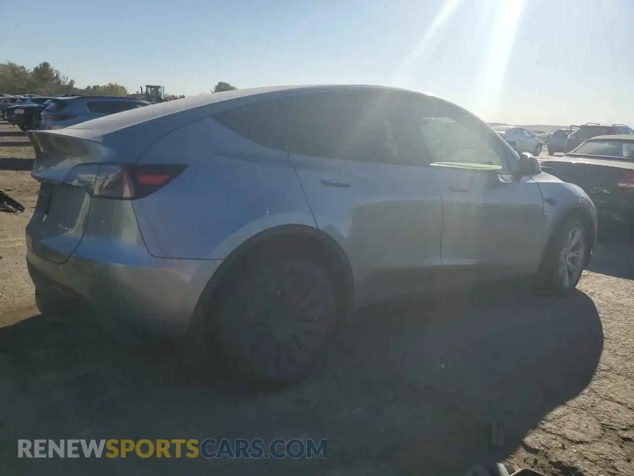 3 Photograph of a damaged car 7SAYGDEE3RA279131 TESLA MODEL Y 2024