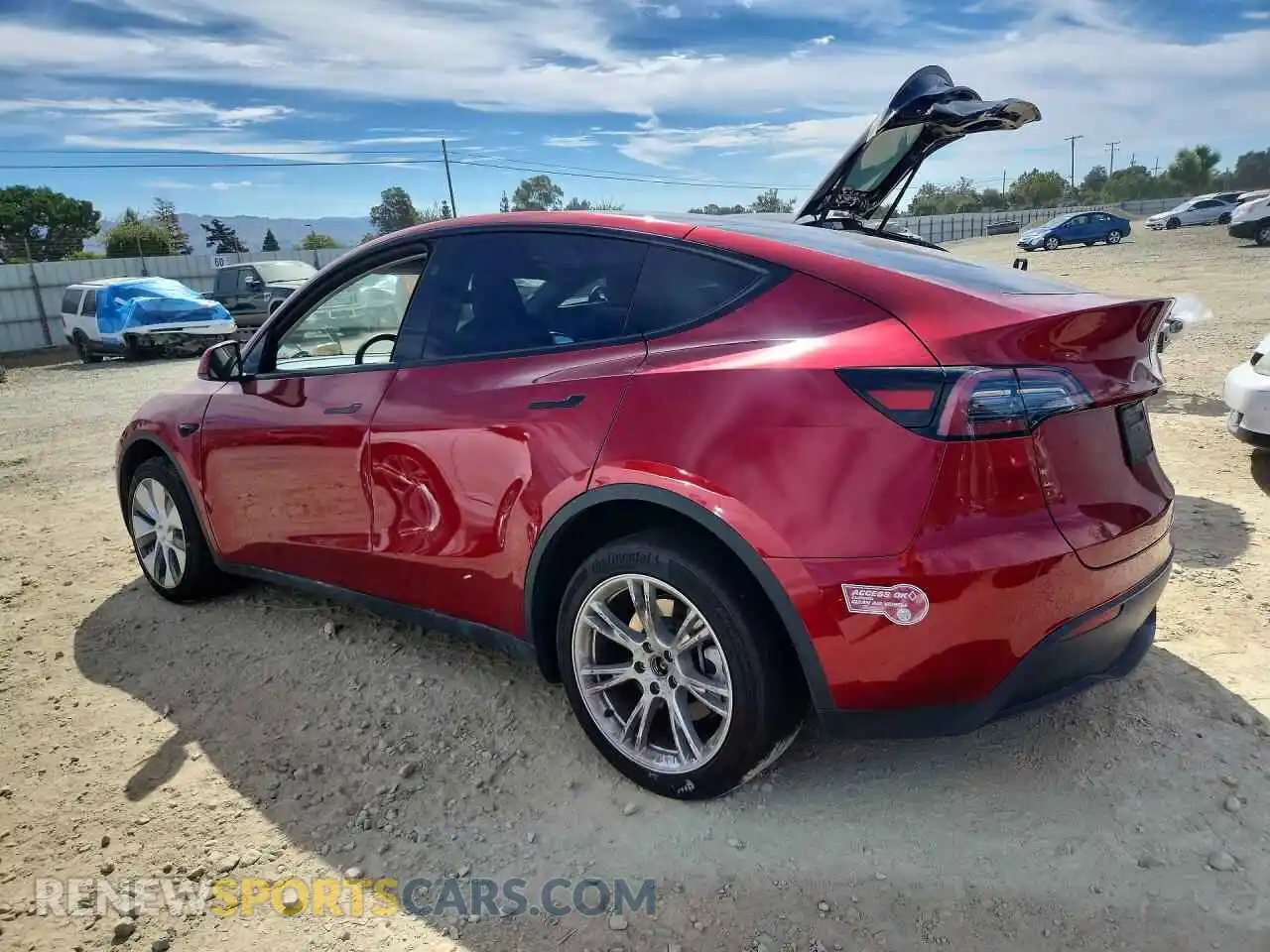 2 Photograph of a damaged car 7SAYGDEE3RF003101 TESLA MODEL Y 2024