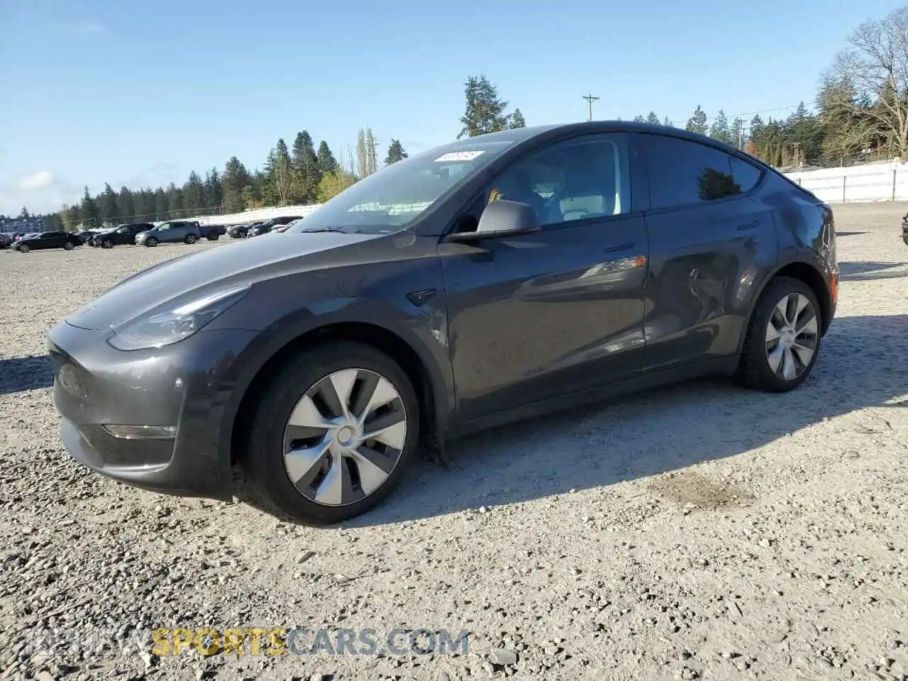 1 Photograph of a damaged car 7SAYGDEE3RF008802 TESLA MODEL Y 2024