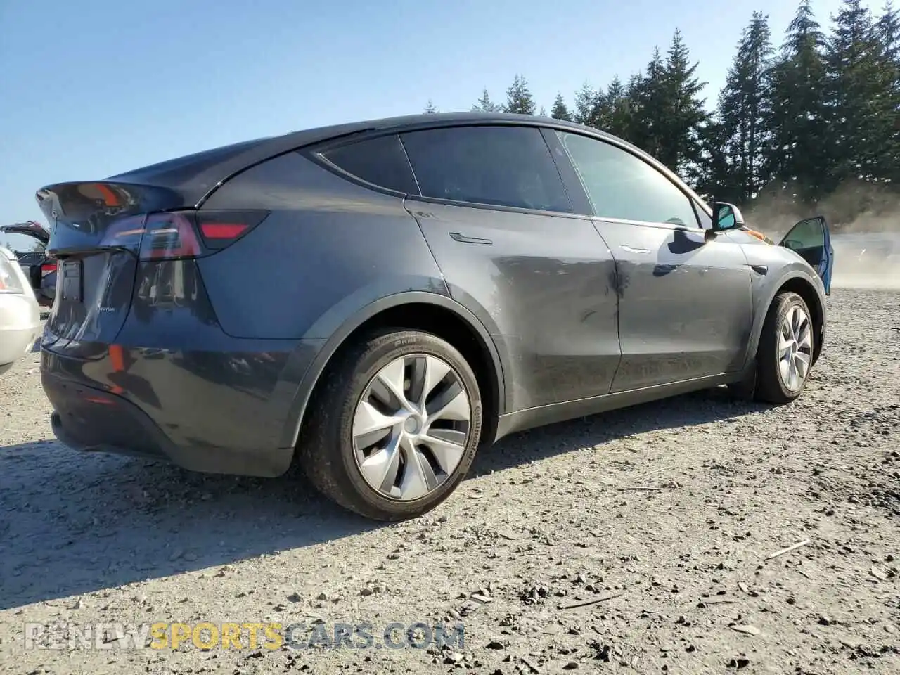 3 Photograph of a damaged car 7SAYGDEE3RF008802 TESLA MODEL Y 2024