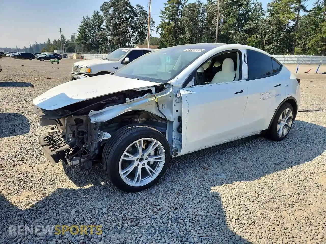 1 Photograph of a damaged car 7SAYGDEE3RF075495 TESLA MODEL Y 2024