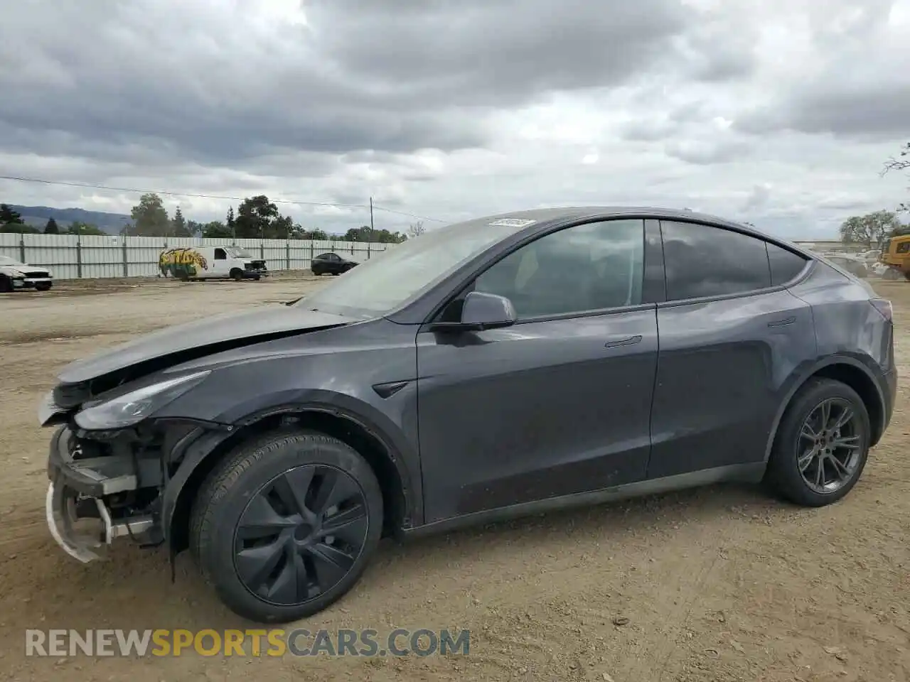1 Photograph of a damaged car 7SAYGDEE3RF117910 TESLA MODEL Y 2024