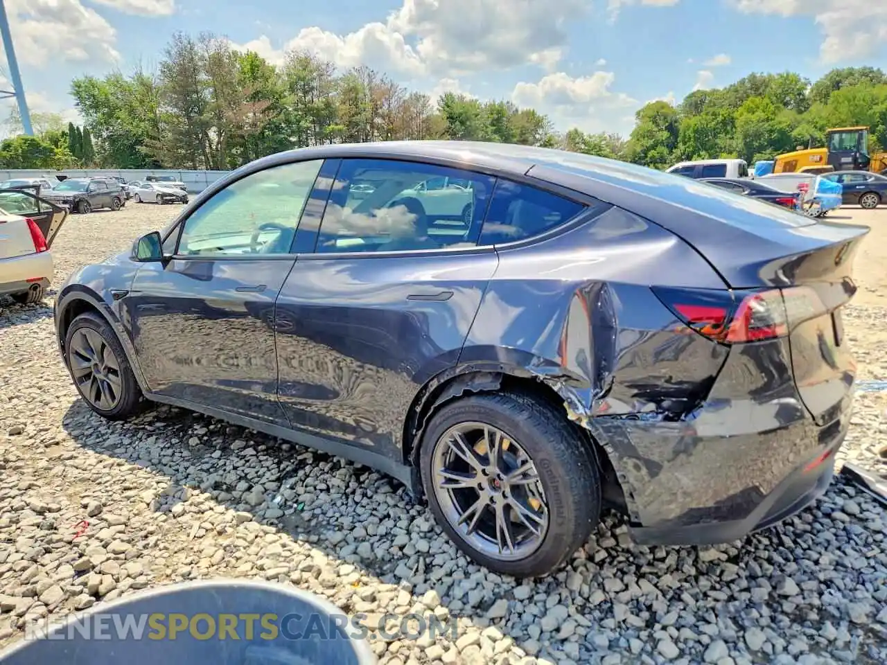 2 Фотография поврежденного автомобиля 7SAYGDEE3RF150972 TESLA MODEL Y 2024