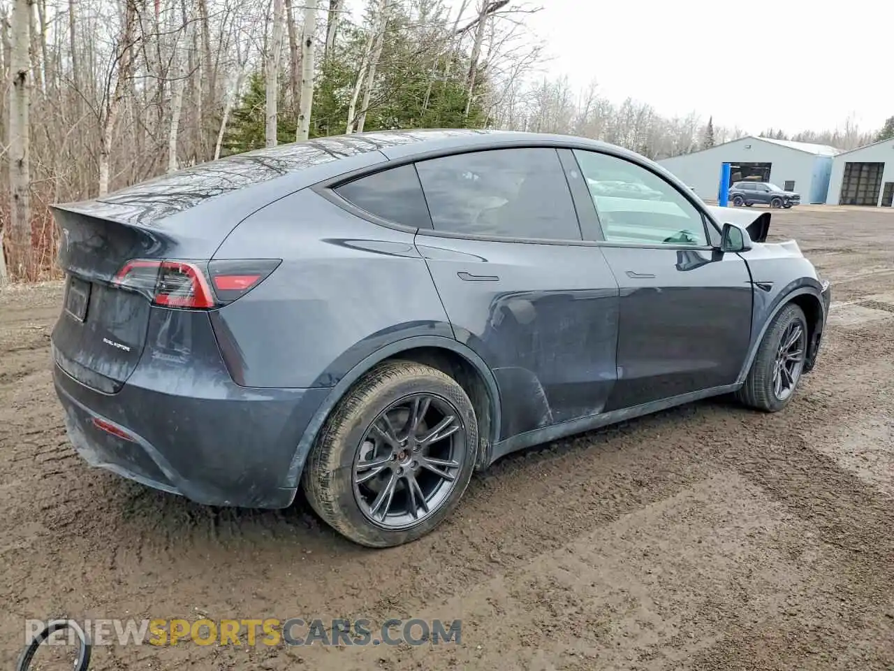 3 Photograph of a damaged car 7SAYGDEE3RF203640 TESLA MODEL Y 2024