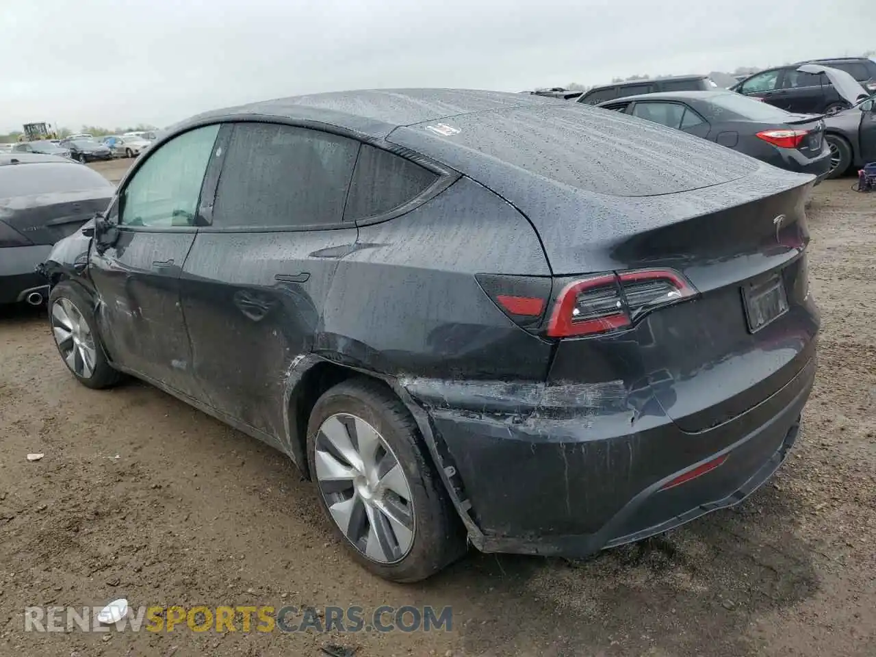 2 Photograph of a damaged car 7SAYGDEE3RF993456 TESLA MODEL Y 2024