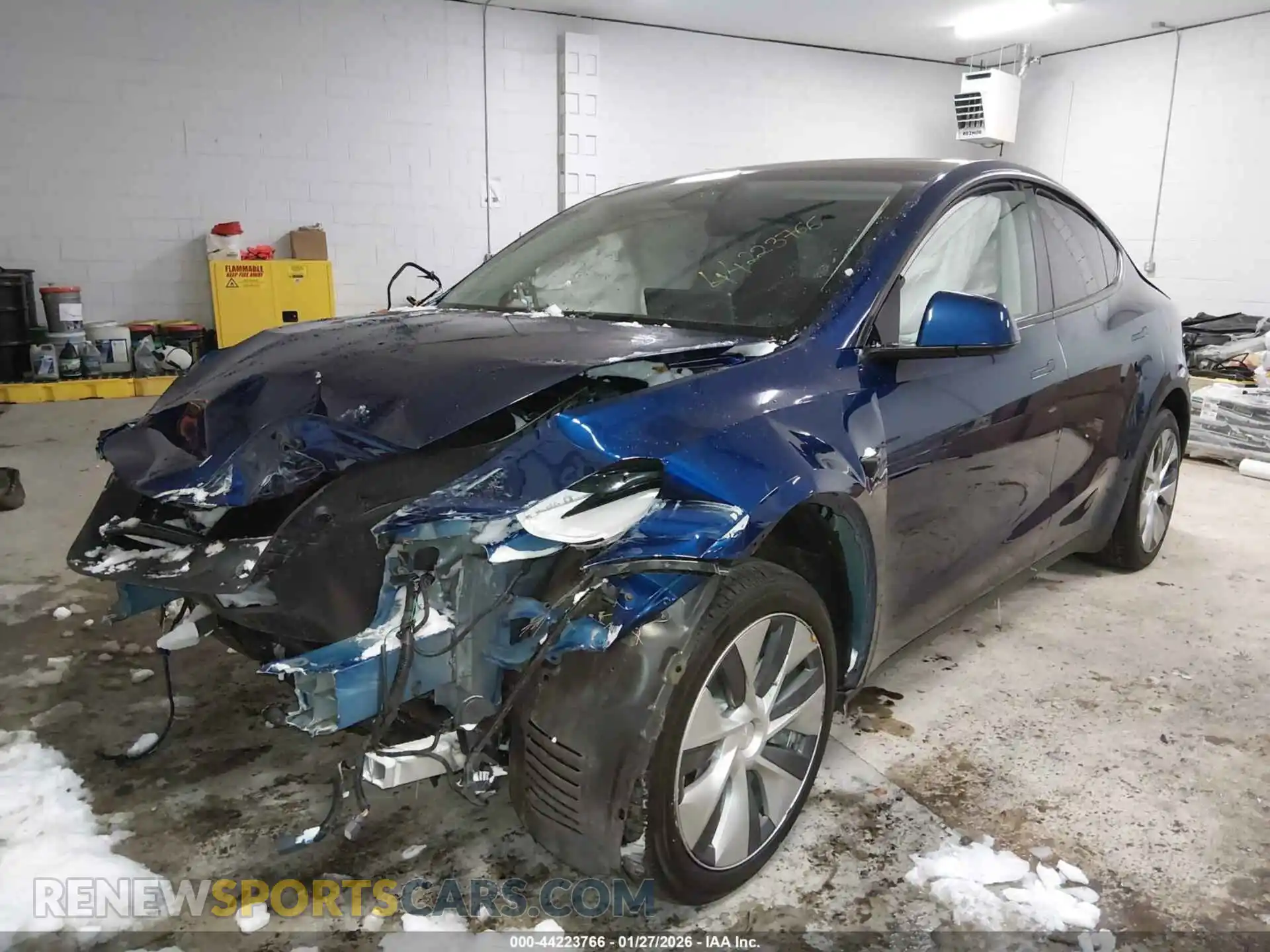2 Photograph of a damaged car 7SAYGDEE4RA216121 TESLA MODEL Y 2024