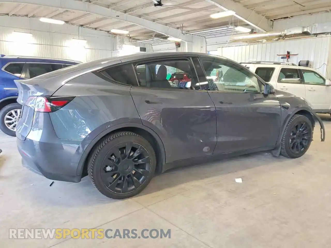 3 Фотография поврежденного автомобиля 7SAYGDEE4RA216961 TESLA MODEL Y 2024