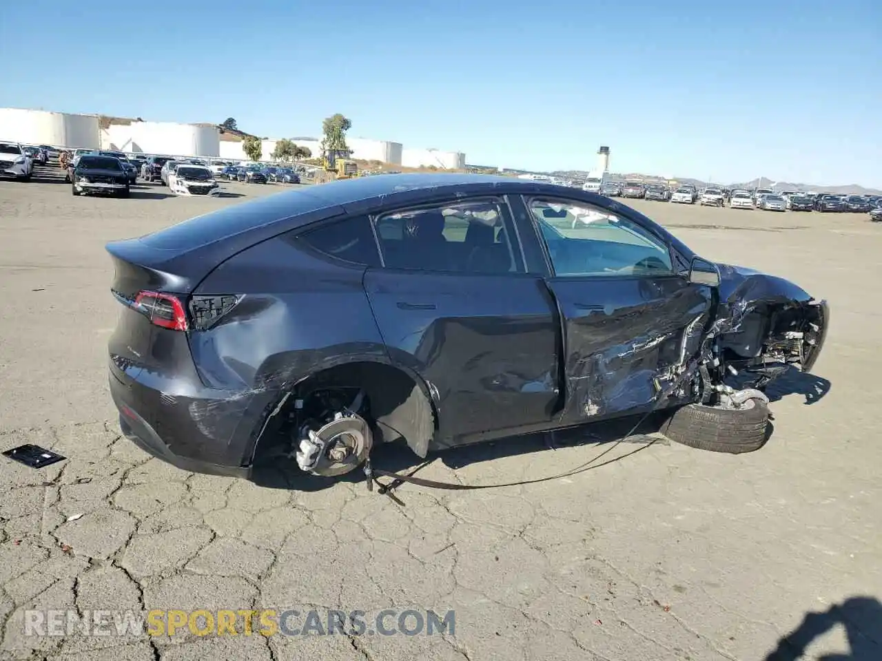 3 Photograph of a damaged car 7SAYGDEE4RA224140 TESLA MODEL Y 2024