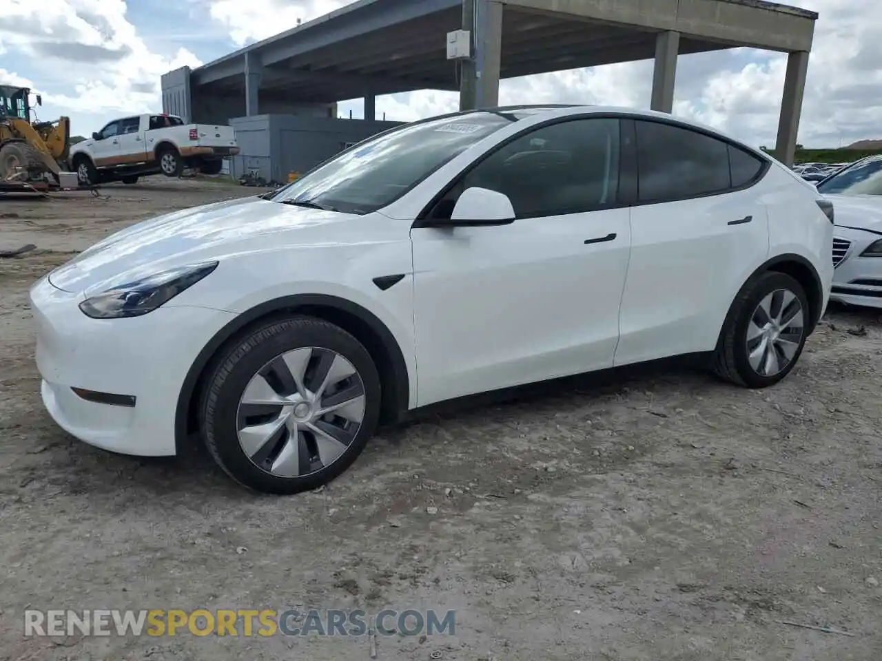 1 Photograph of a damaged car 7SAYGDEE4RA229239 TESLA MODEL Y 2024