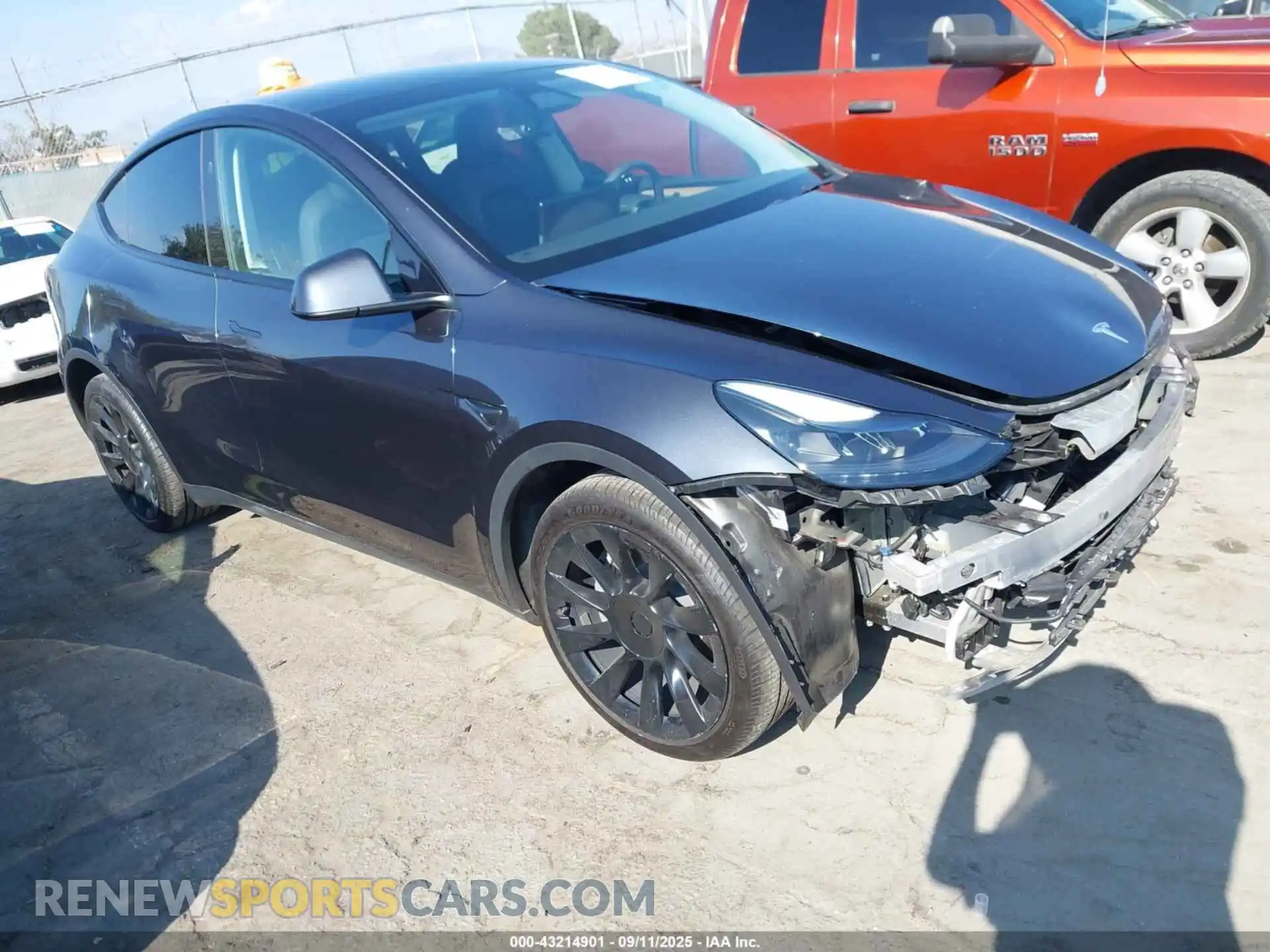 1 Photograph of a damaged car 7SAYGDEE4RA234652 TESLA MODEL Y 2024