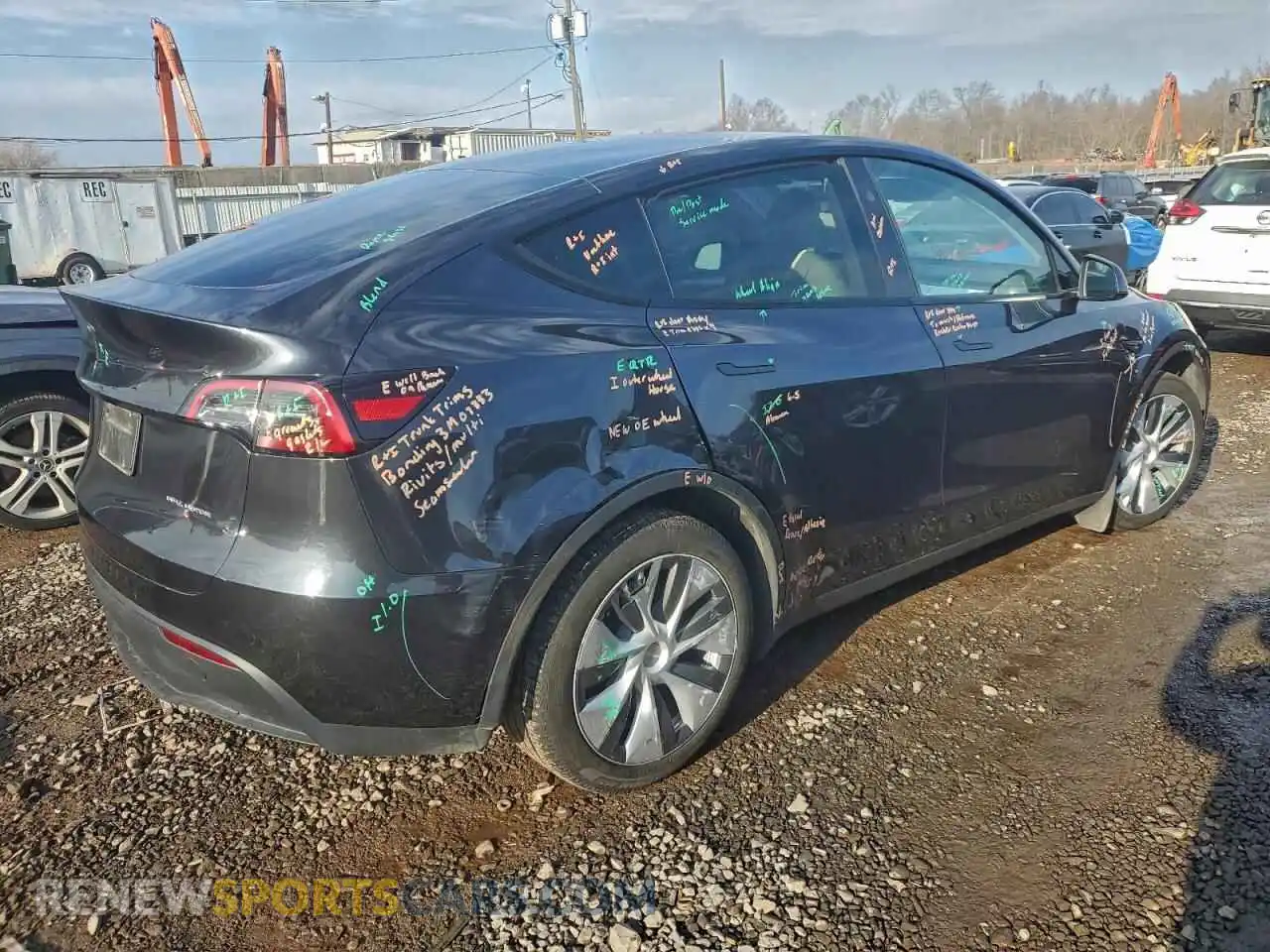 3 fotografías del automóvil dañado 7SAYGDEE4RA242461 TESLA MODEL Y 2024
