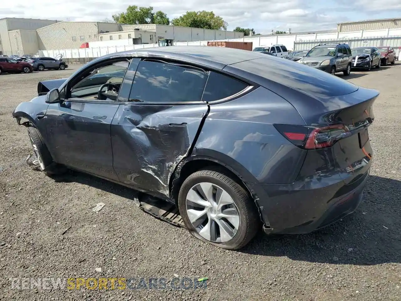 2 Photograph of a damaged car 7SAYGDEE4RA243738 TESLA MODEL Y 2024