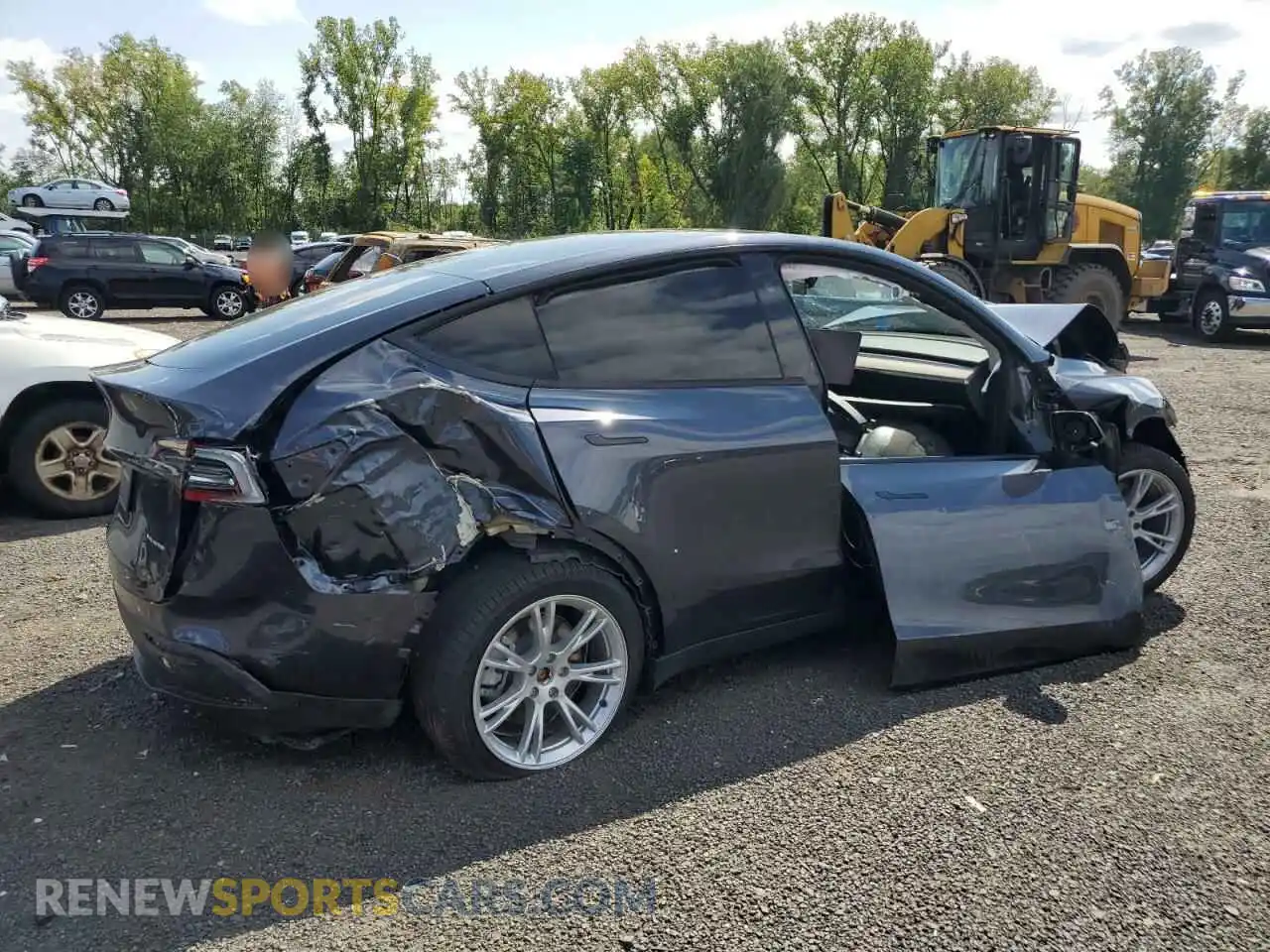 3 Photograph of a damaged car 7SAYGDEE4RA243738 TESLA MODEL Y 2024