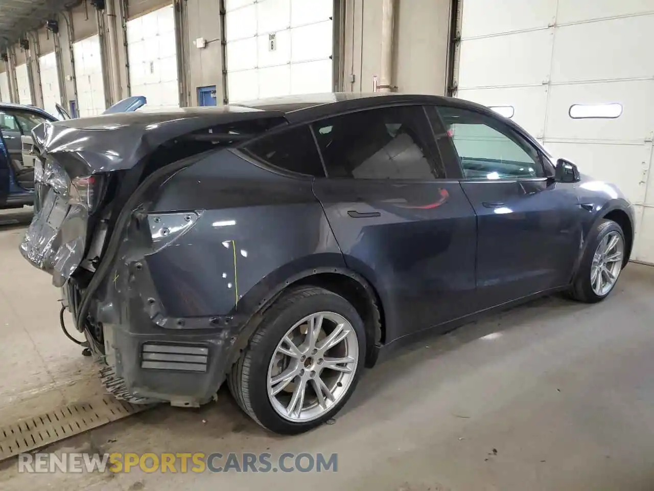 3 fotografías del automóvil dañado 7SAYGDEE4RA245215 TESLA MODEL Y 2024