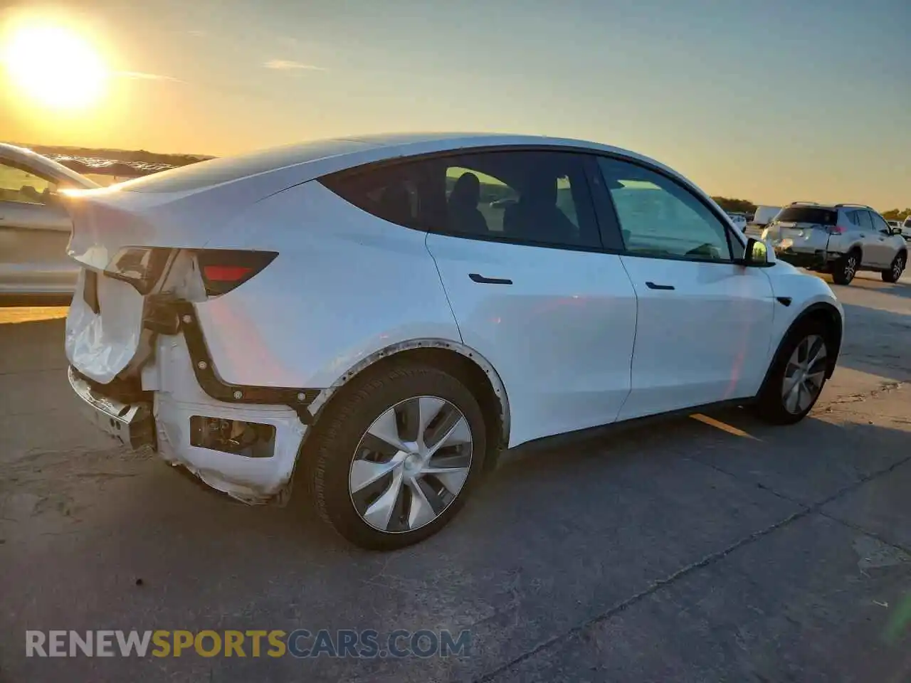 3 Photograph of a damaged car 7SAYGDEE4RA264928 TESLA MODEL Y 2024