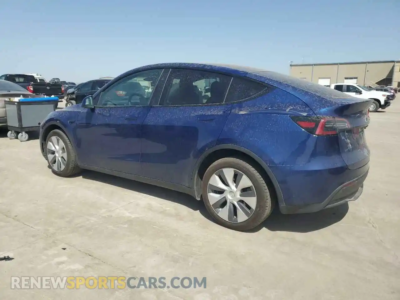 2 Photograph of a damaged car 7SAYGDEE4RA272785 TESLA MODEL Y 2024