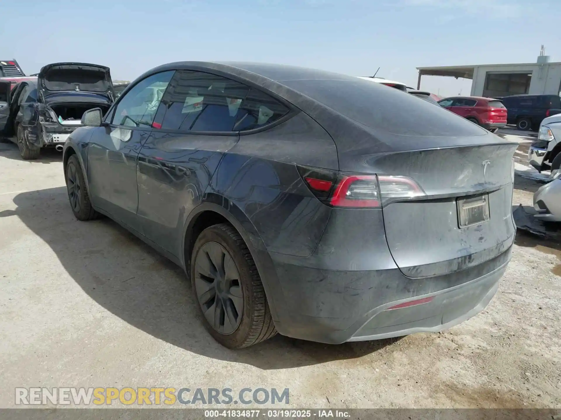 3 Photograph of a damaged car 7SAYGDEE4RA299775 TESLA MODEL Y 2024