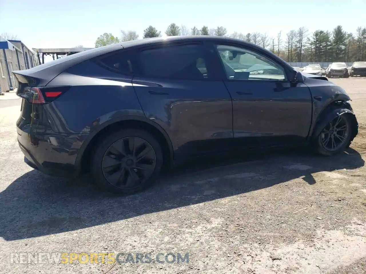3 Photograph of a damaged car 7SAYGDEE4RA325095 TESLA MODEL Y 2024