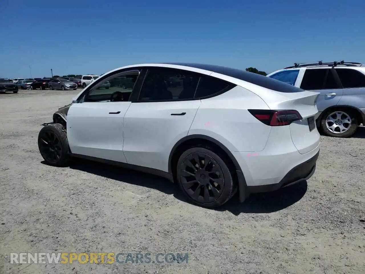 2 Photograph of a damaged car 7SAYGDEE4RF054753 TESLA MODEL Y 2024