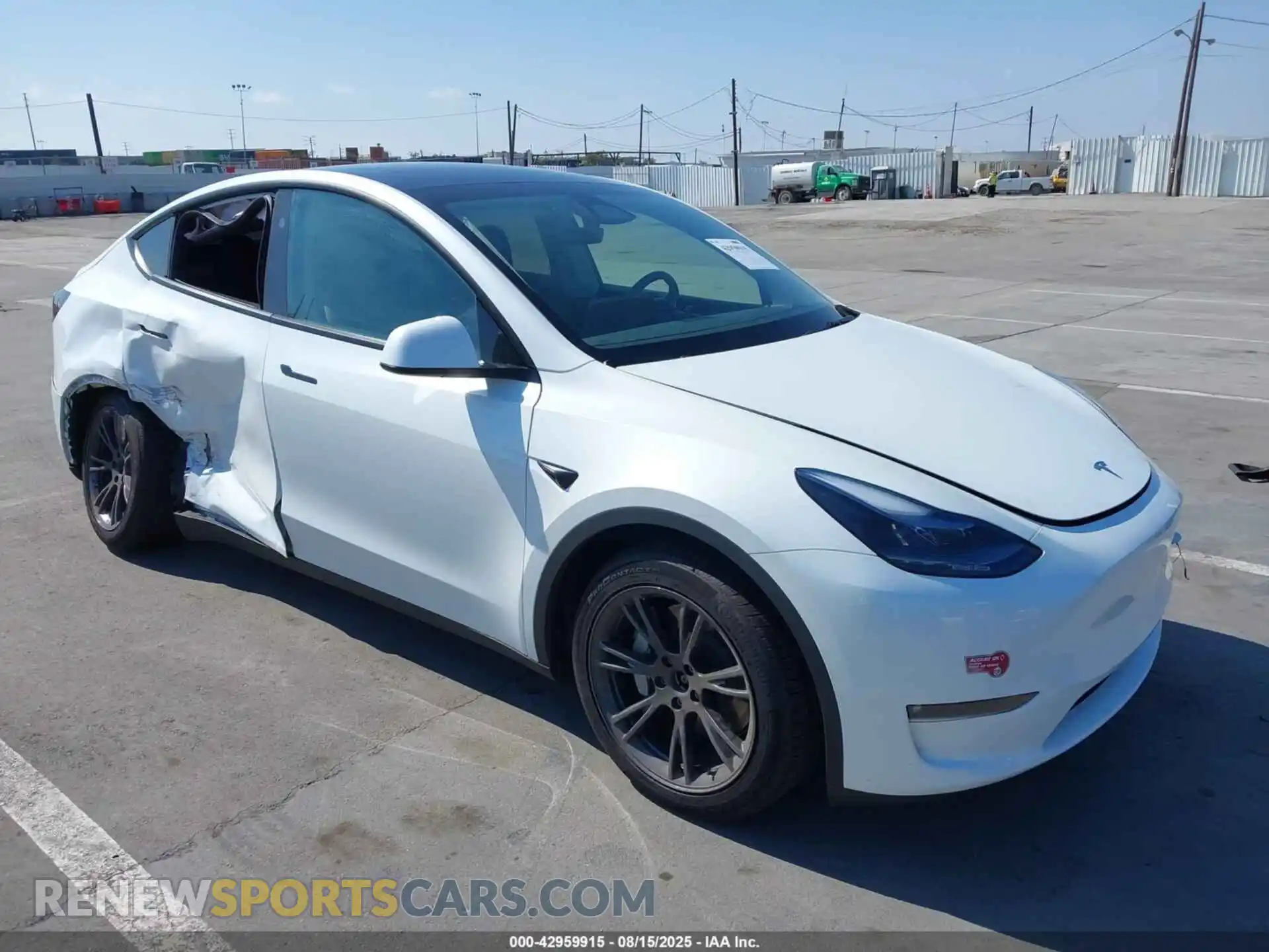1 Photograph of a damaged car 7SAYGDEE4RF151287 TESLA MODEL Y 2024