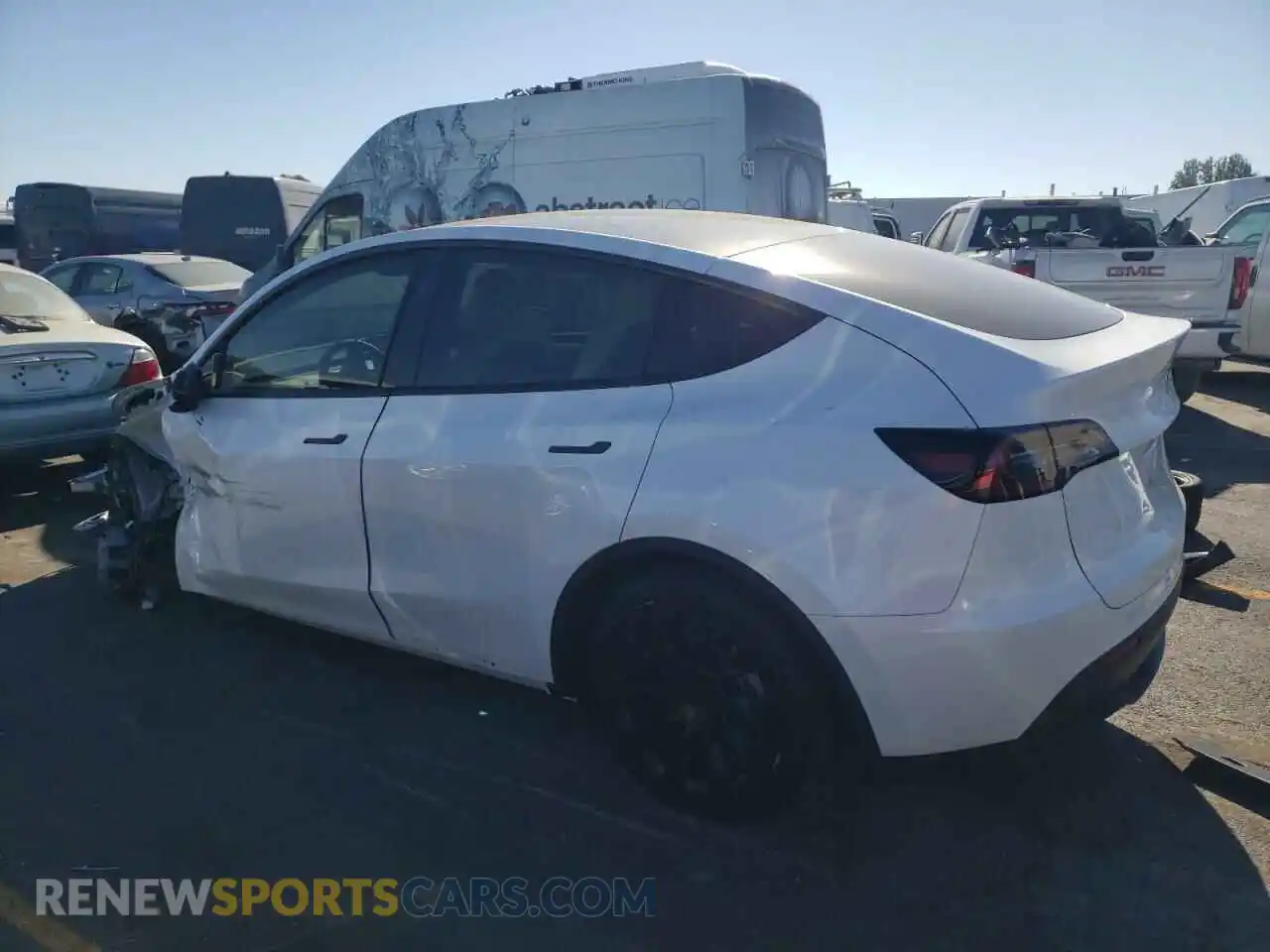 2 Photograph of a damaged car 7SAYGDEE4RF982546 TESLA MODEL Y 2024