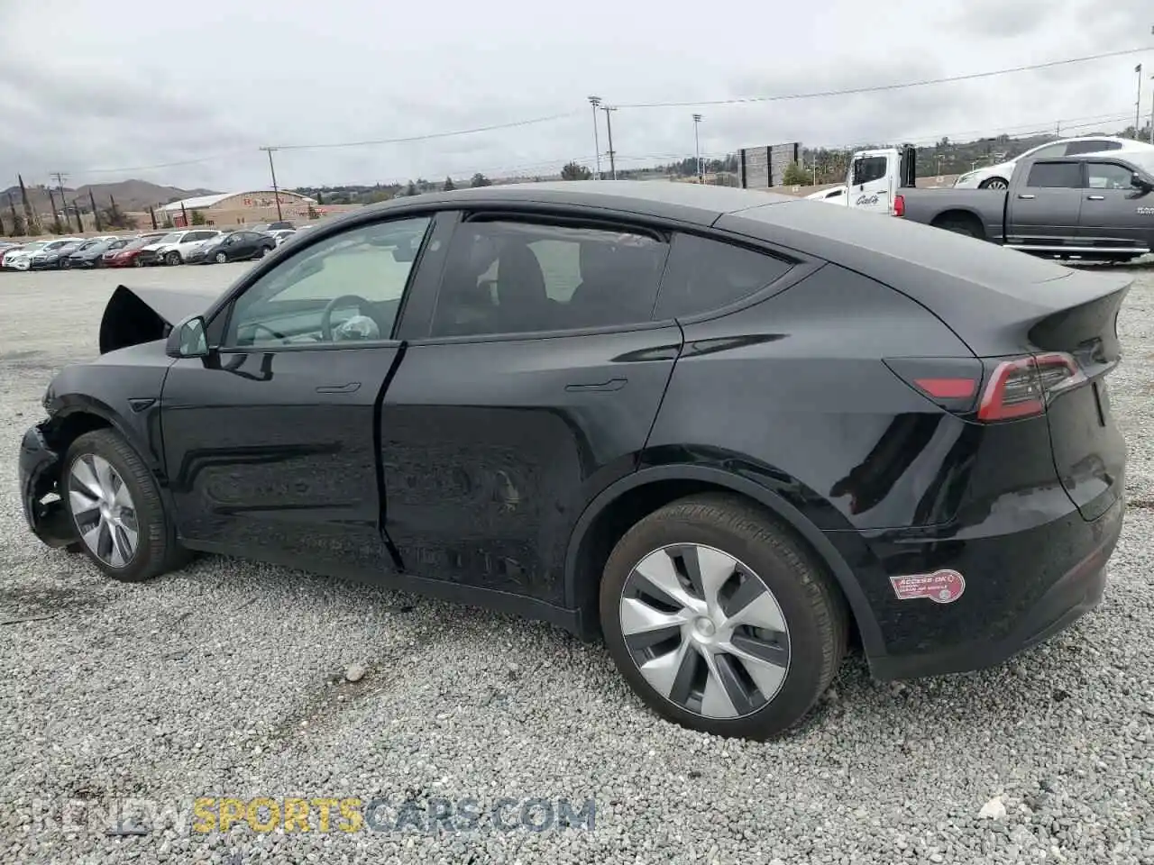 2 Photograph of a damaged car 7SAYGDEE5RA219609 TESLA MODEL Y 2024
