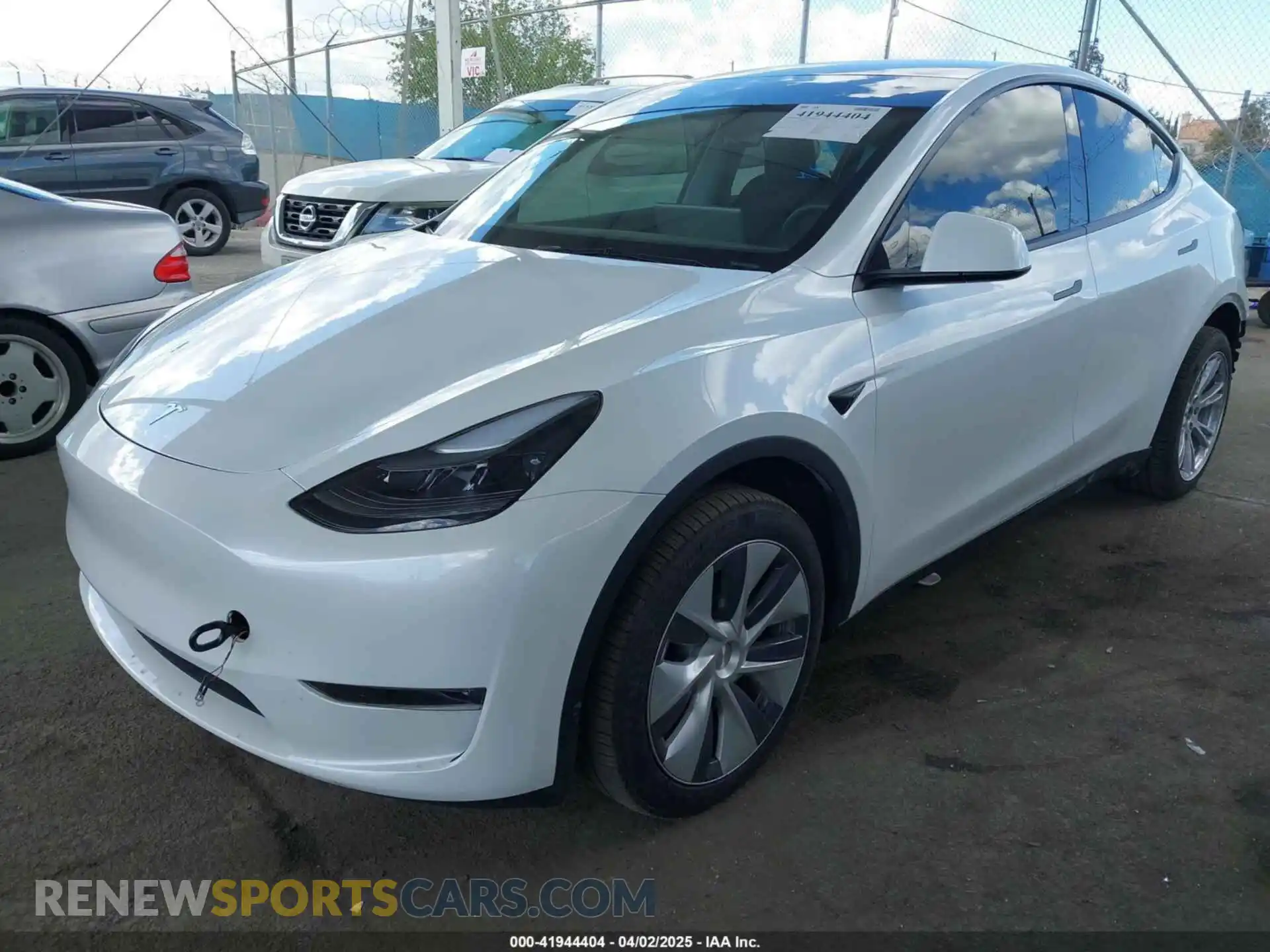 2 Photograph of a damaged car 7SAYGDEE5RA222333 TESLA MODEL Y 2024