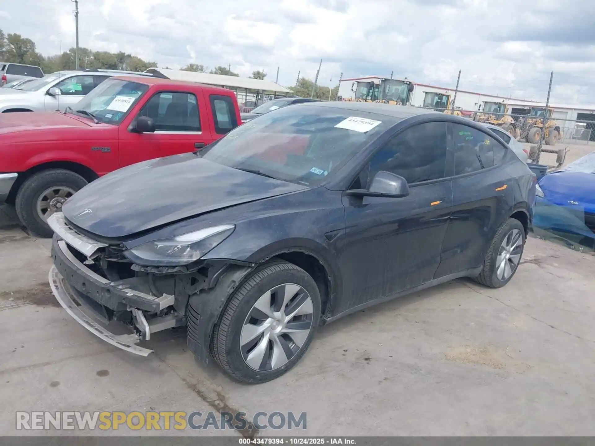 2 Photograph of a damaged car 7SAYGDEE5RA227483 TESLA MODEL Y 2024