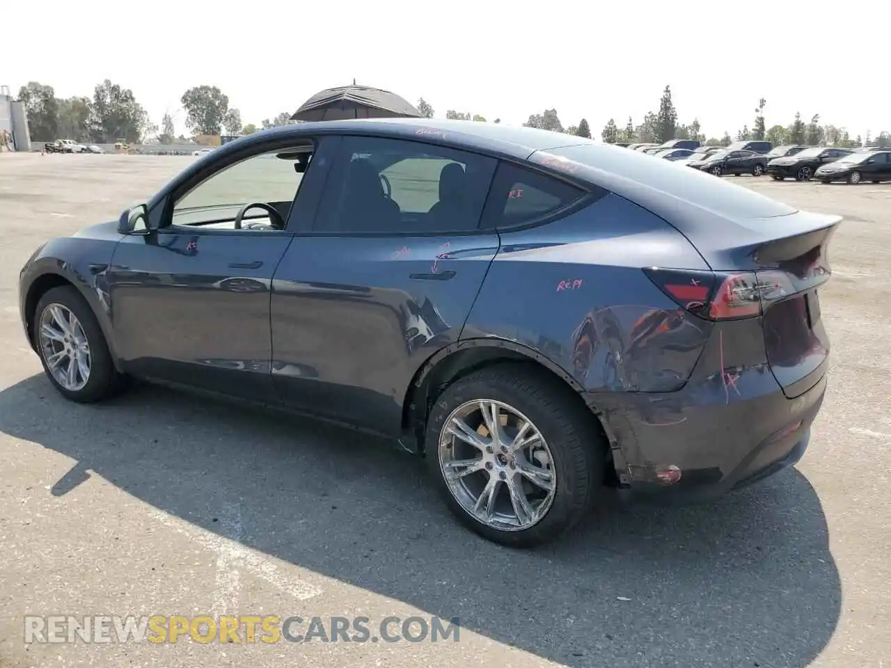2 Photograph of a damaged car 7SAYGDEE5RA233851 TESLA MODEL Y 2024