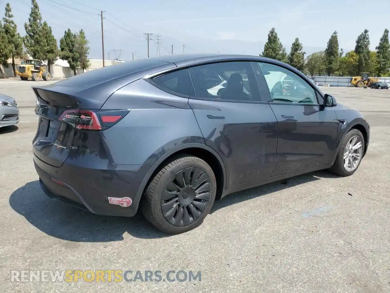 3 Photograph of a damaged car 7SAYGDEE5RA233851 TESLA MODEL Y 2024