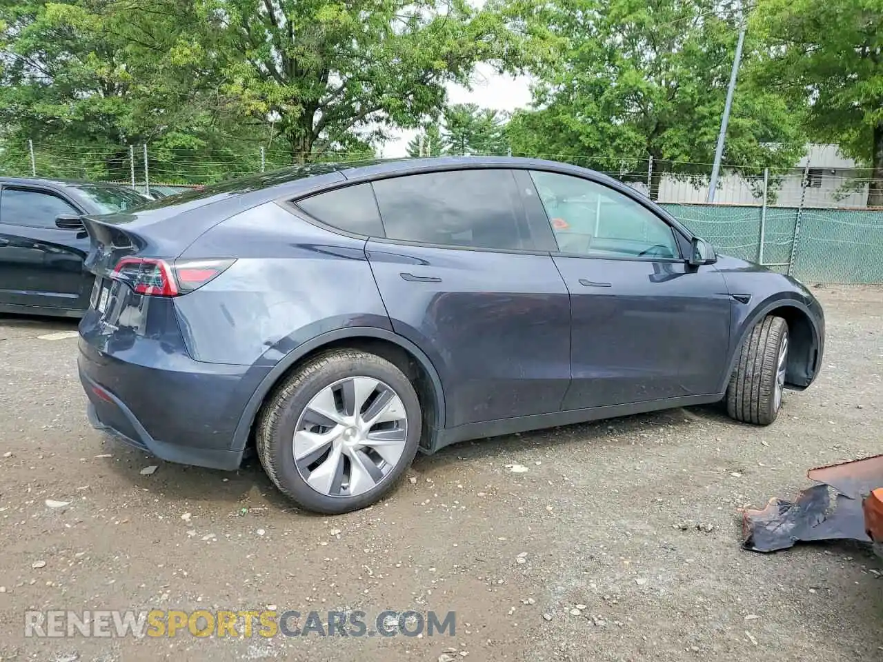3 Photograph of a damaged car 7SAYGDEE5RA241531 TESLA MODEL Y 2024