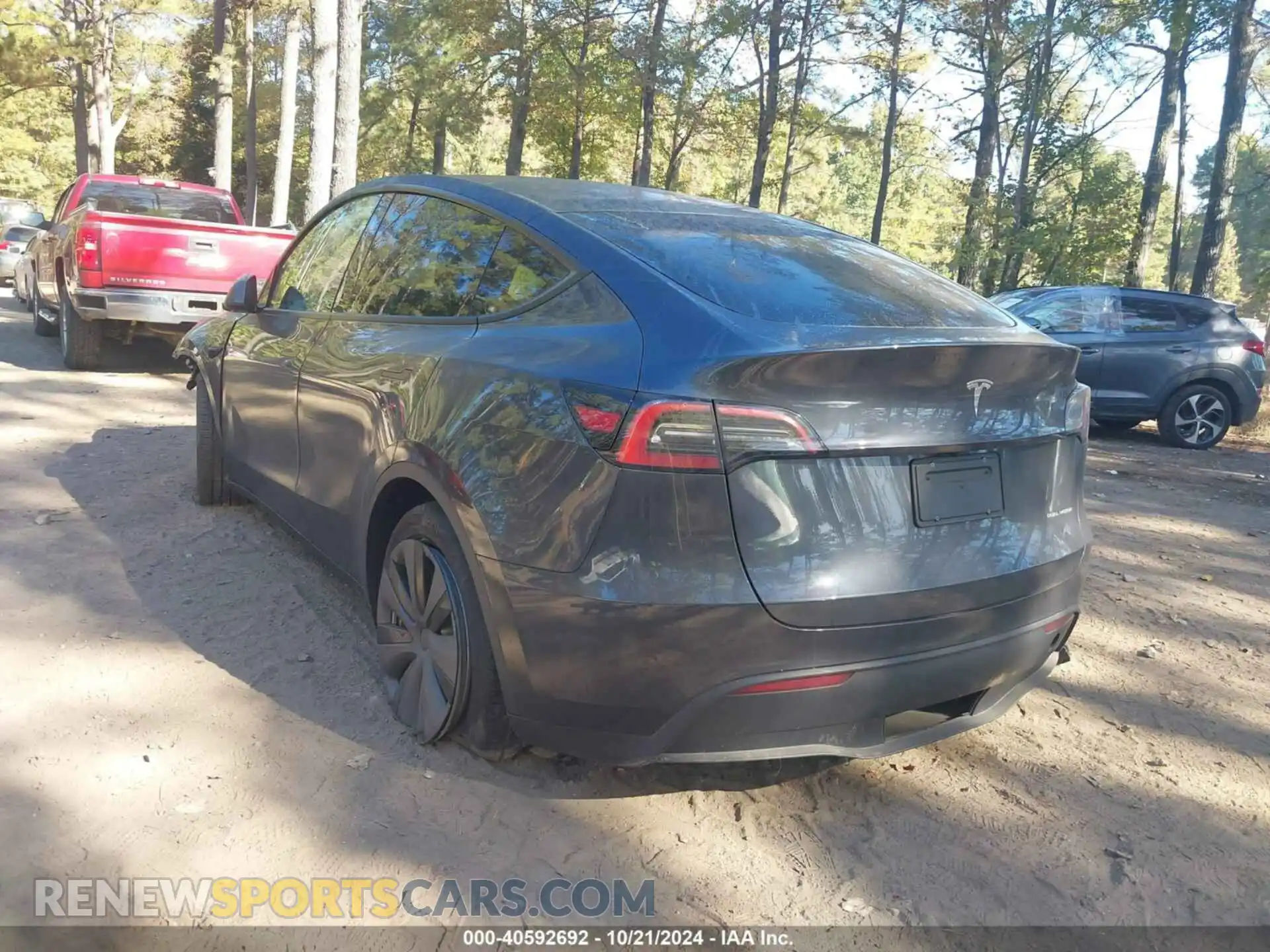 3 Photograph of a damaged car 7SAYGDEE5RA245983 TESLA MODEL Y 2024