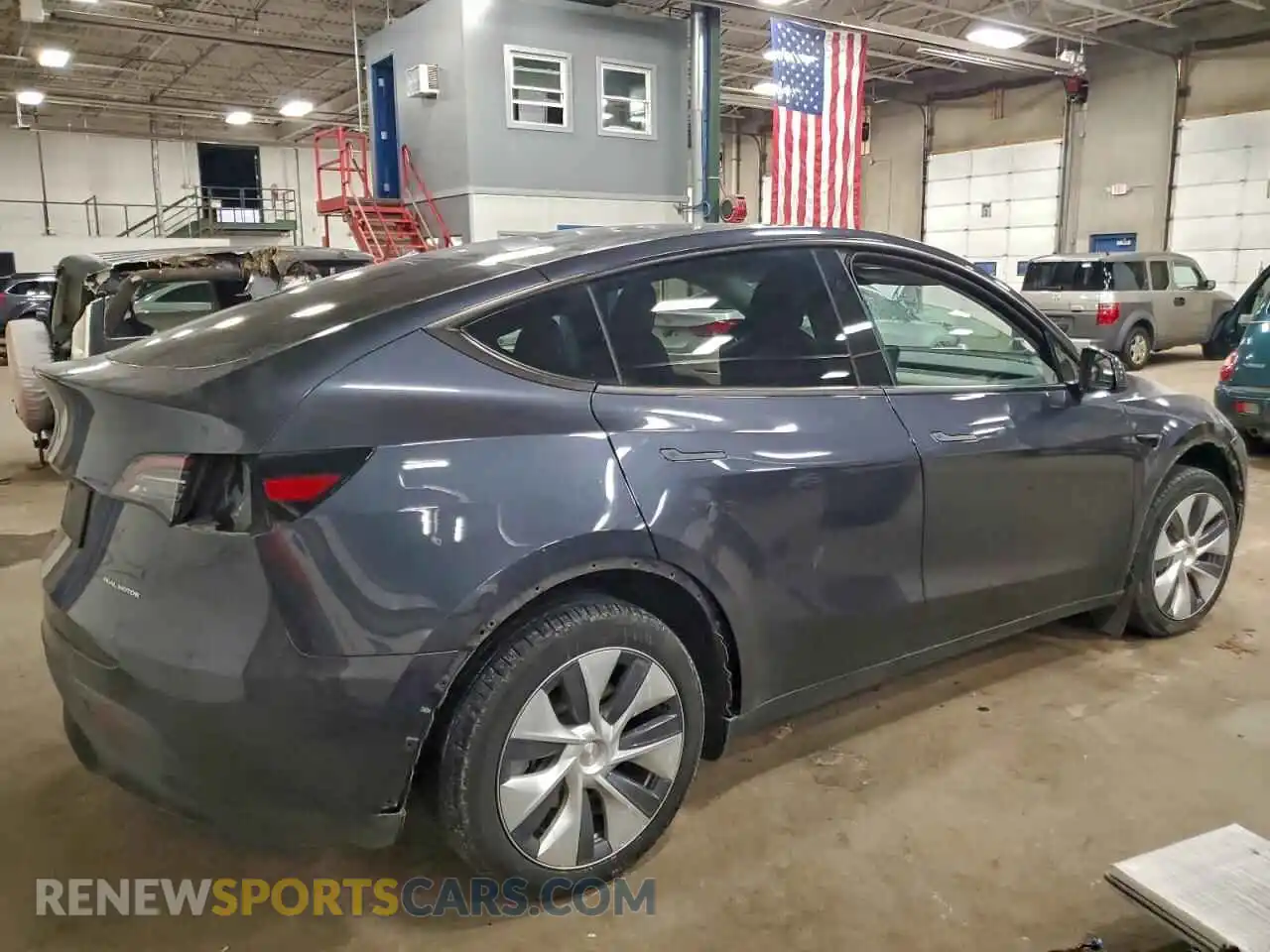 3 Photograph of a damaged car 7SAYGDEE5RA255994 TESLA MODEL Y 2024