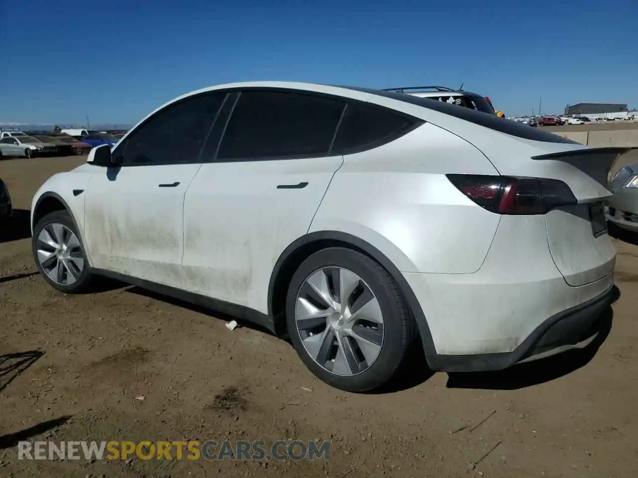 2 Photograph of a damaged car 7SAYGDEE5RA260242 TESLA MODEL Y 2024