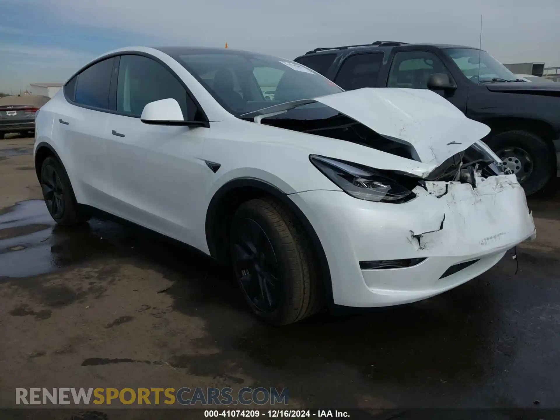 1 Photograph of a damaged car 7SAYGDEE5RA300481 TESLA MODEL Y 2024