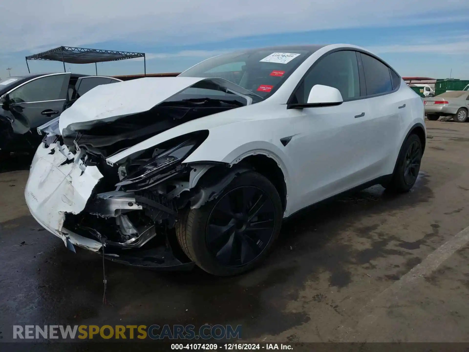 2 Photograph of a damaged car 7SAYGDEE5RA300481 TESLA MODEL Y 2024