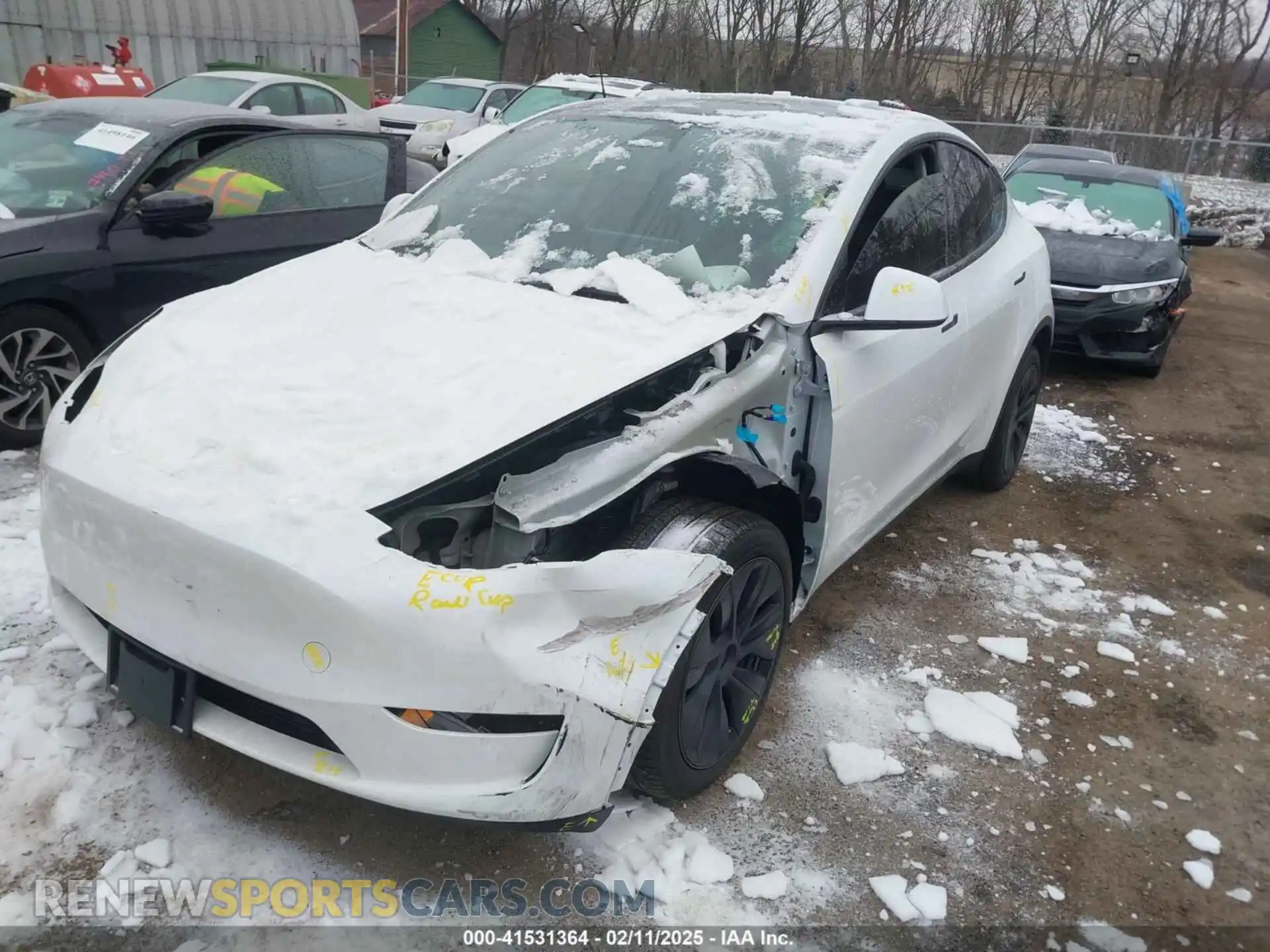 2 Photograph of a damaged car 7SAYGDEE5RA326577 TESLA MODEL Y 2024